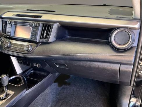 Used 2018 Toyota RAV4 XLE w/ Plus Extra Value Package image 21