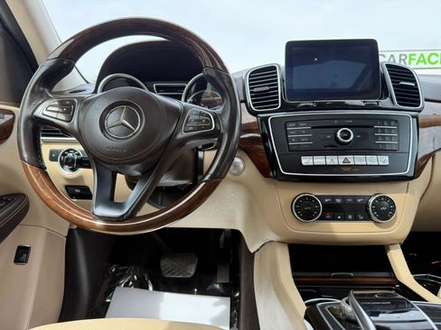 Used 2017 Mercedes-Benz GLS 450 4MATIC image 28