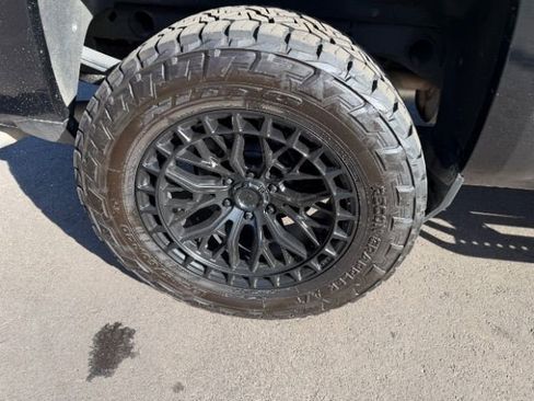 Used 2017 Chevrolet Silverado 1500 LT w/ All Star Edition image 36