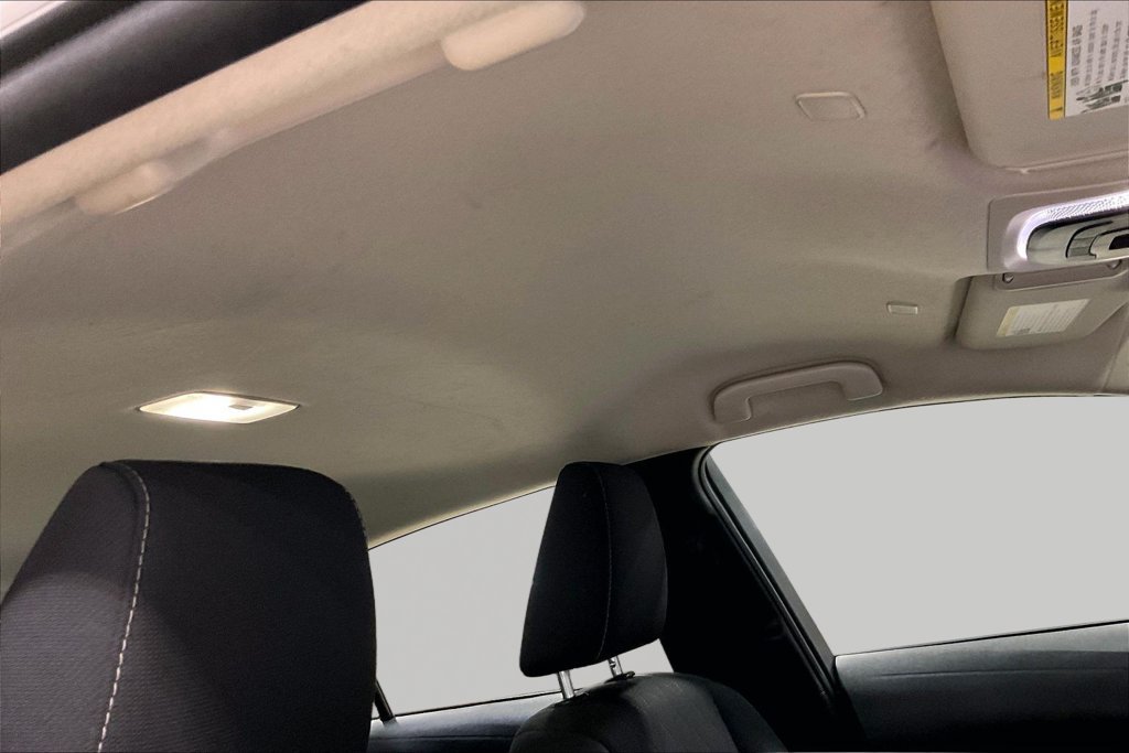 Used 2023 Toyota Corolla LE FWD image 28