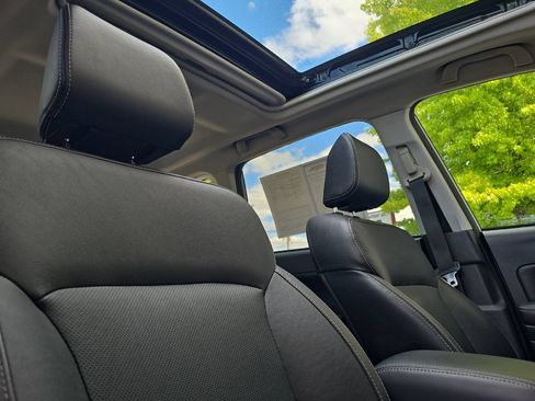 Used 2018 Subaru Forester 2.5i Limited AWD/4WD image 17