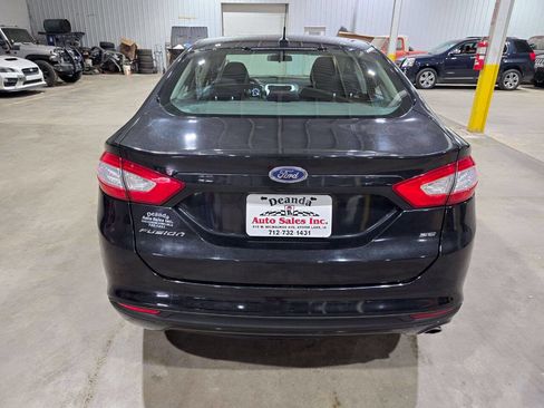 Used 2014 Ford Fusion SE FWD image 10