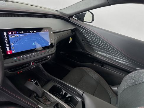 Used 2025 Dodge Charger R/T w/ Quick Order Package 25M R/T image 25