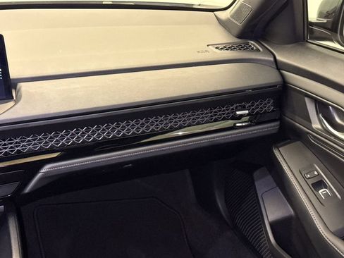 Used 2023 Honda Accord Sport image 16