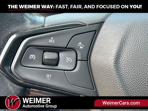 Used 2021 Chevrolet TrailBlazer RS w/ Sun and Liftgate Package AWD/4WD image 12