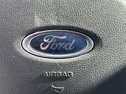 Used 2022 Ford Expedition XLT image 30