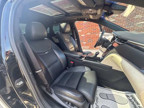 Used 2014 Cadillac XTS Platinum FWD image 24