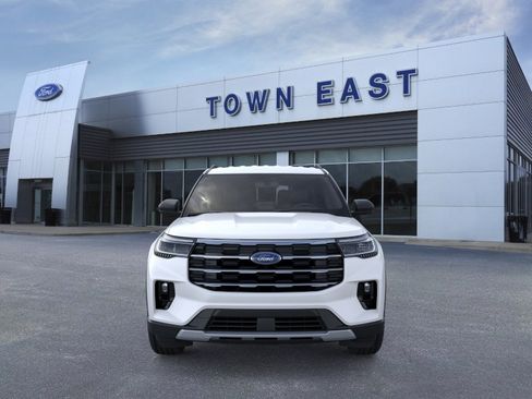New 2026 Ford Explorer Active RWD image 6