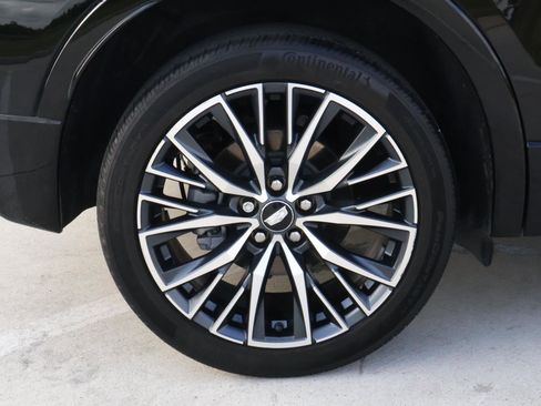 Used 2024 Cadillac XT4 Sport FWD image 8