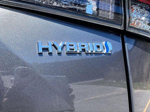 Used 2023 Toyota Highlander XLE AWD/4WD image 33