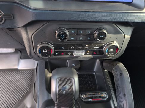 Used 2024 Ford Bronco Raptor AWD/4WD image 14