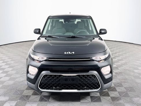 Used 2022 Kia Soul S FWD image 2
