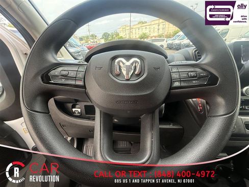 Used 2025 RAM ProMaster 2500 w/ Convenience Group FWD image 10