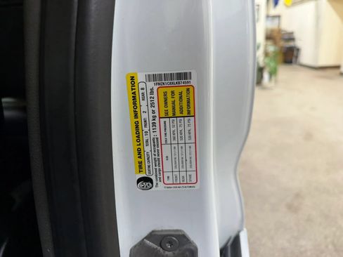 Used 2020 Ford Transit 150 XL RWD image 60