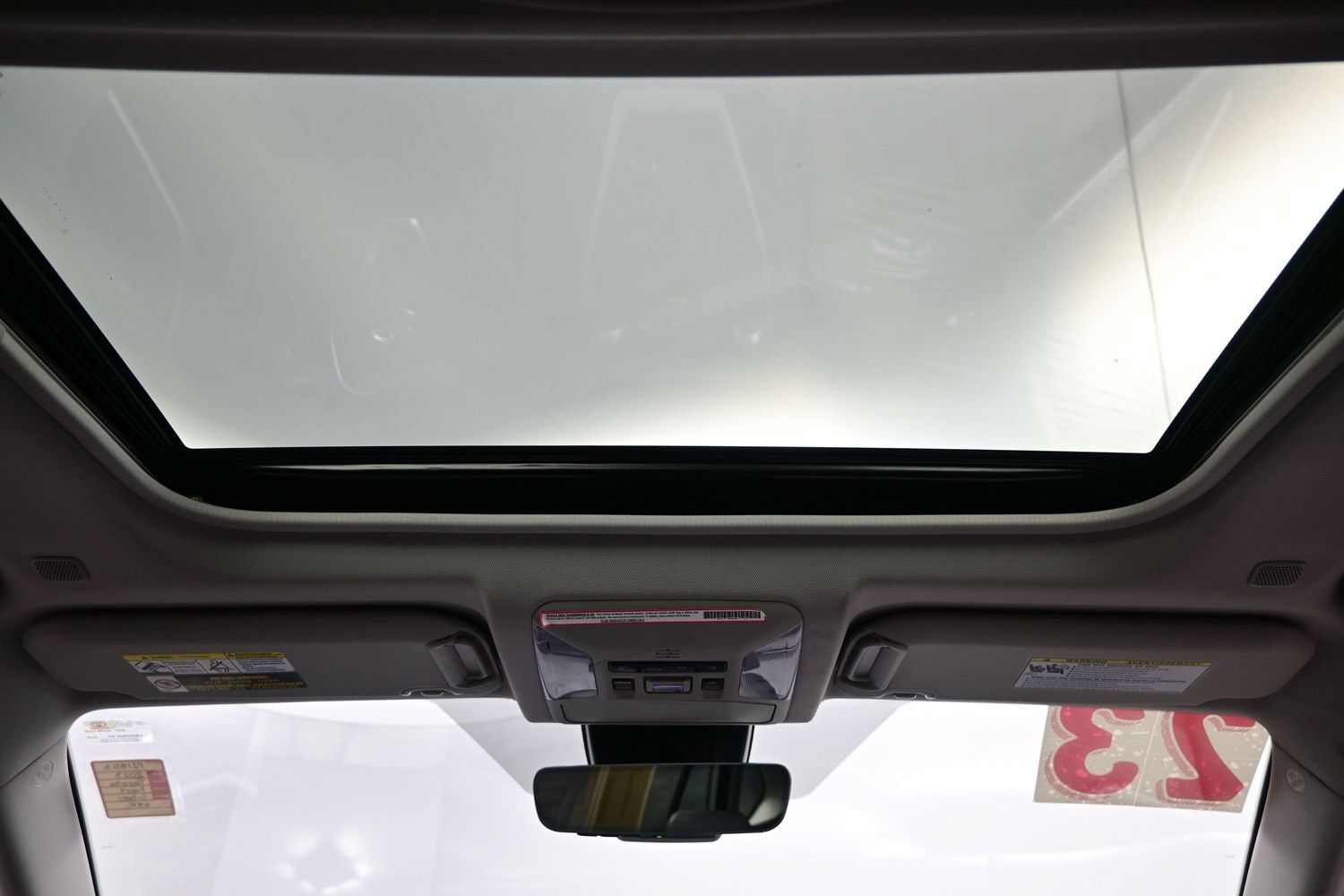 Used 2023 Toyota RAV4 Limited AWD/4WD image 18