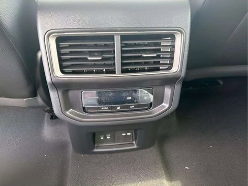 New 2026 Volkswagen Atlas SE AWD/4WD image 7