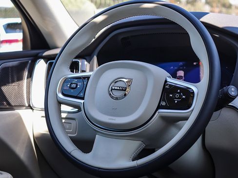 New 2025 Volvo XC60 T8 Plus w/ Protection Package Premier image 17