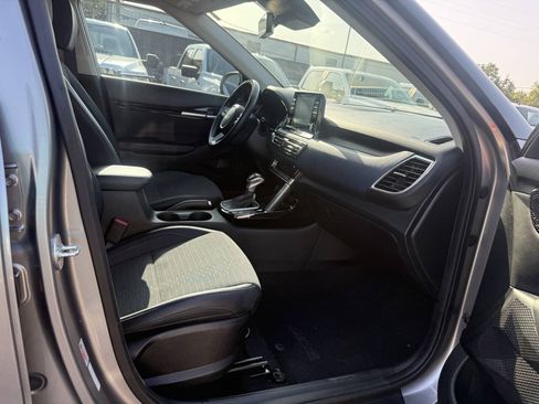 Used 2023 Kia Seltos S FWD image 10
