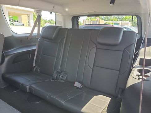 Used 2017 Chevrolet Suburban LT AWD/4WD image 12