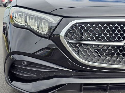New 2026 Mercedes-Benz E 450 4MATIC Sedan image 29