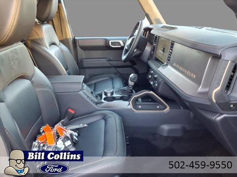 New 2025 Ford Bronco Badlands w/ Sasquatch Package image 13