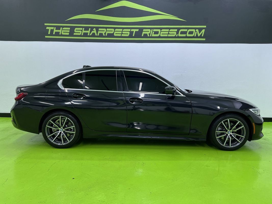 Used 2022 BMW 330i Sedan w/ Driving Assistance Package RWD image 11