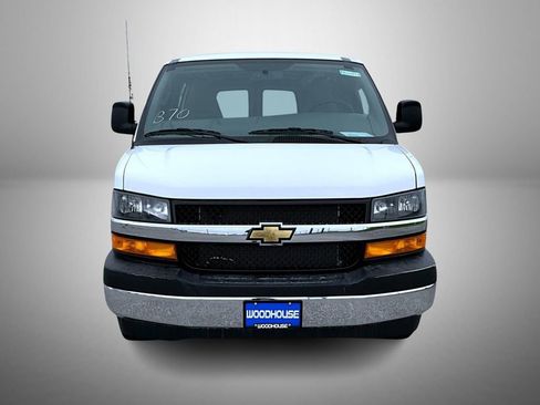 New 2026 Chevrolet Express 3500 Extended RWD image 2