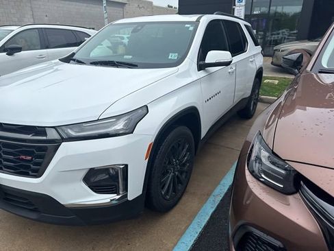 Used 2022 Chevrolet Traverse RS AWD/4WD image 16