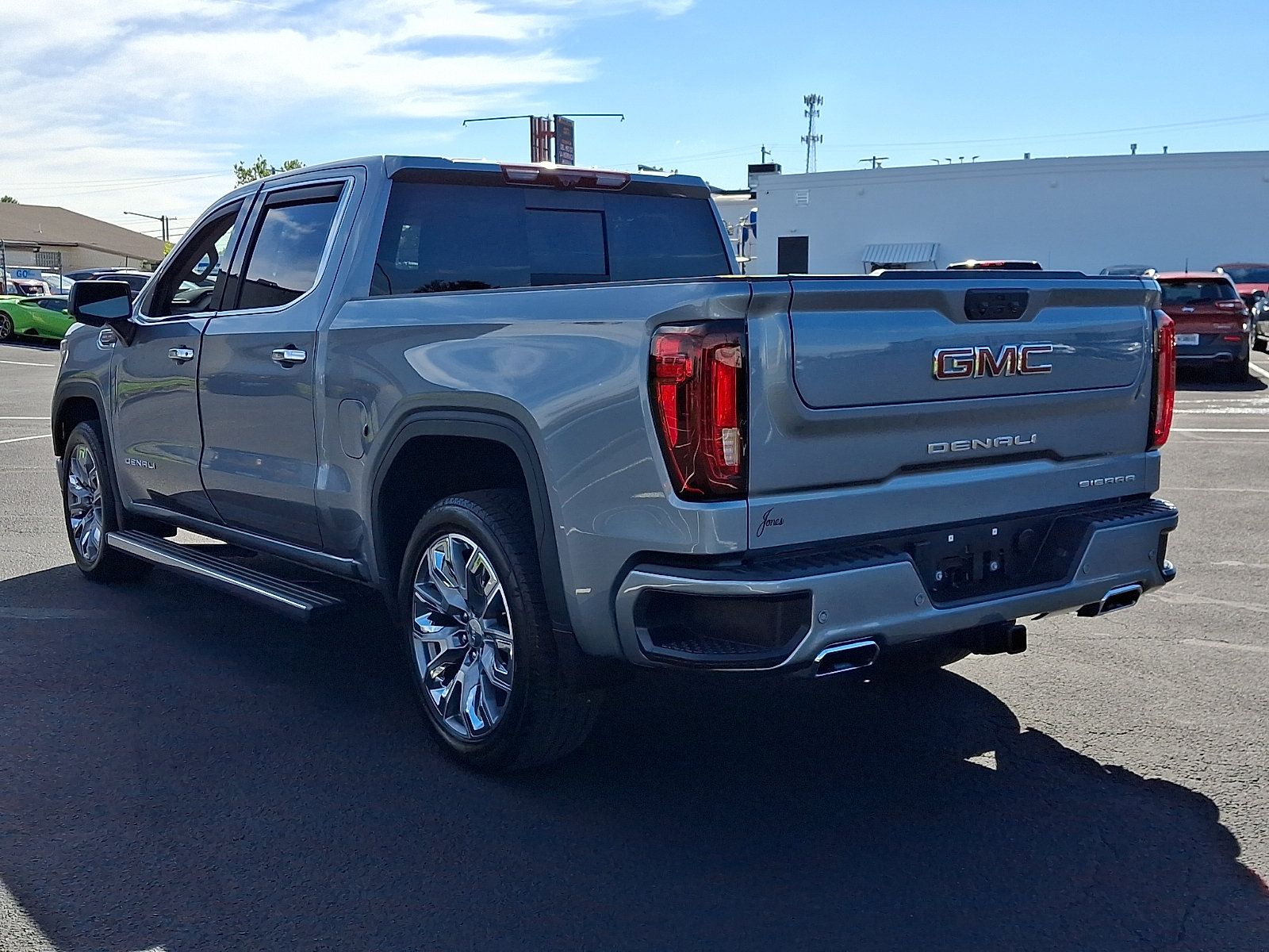 Used 2025 GMC Sierra 1500 Denali w/ Denali Reserve Package AWD/4WD image 4
