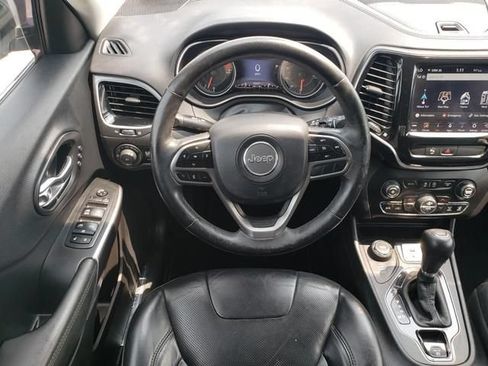 Used 2019 Jeep Cherokee Limited w/ Trailer Tow Group AWD/4WD image 18