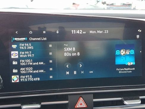 Used 2024 Hyundai Elantra SEL image 17