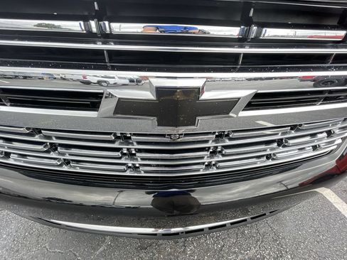 Certified 2021 Chevrolet Suburban Premier w/ Premium Package RWD image 32