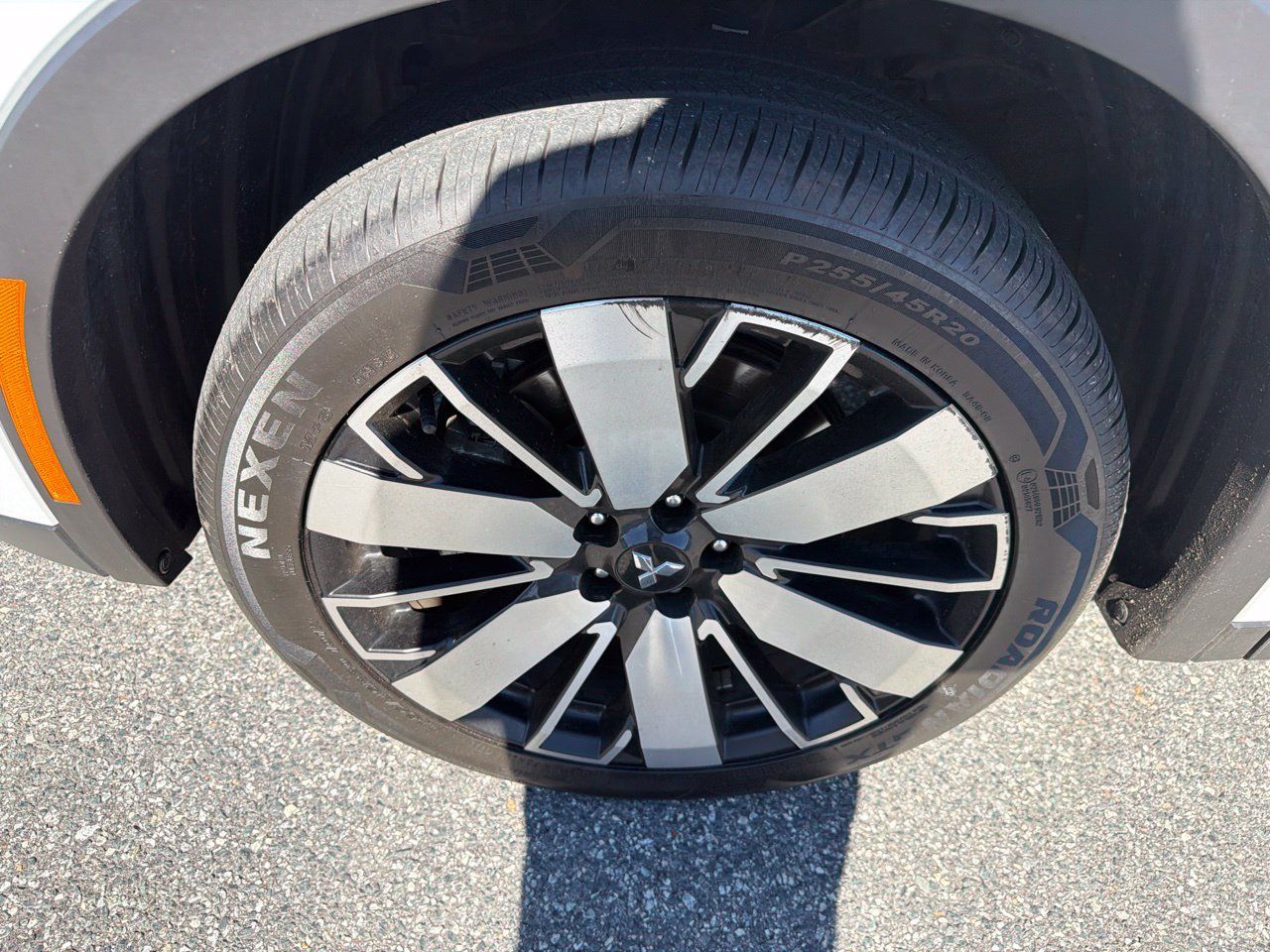 Used 2025 Mitsubishi Outlander SE FWD image 12