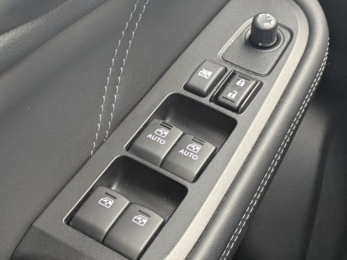 Used 2018 Subaru Outback 3.6R Limited w/ 50th Anniversary Edition image 24