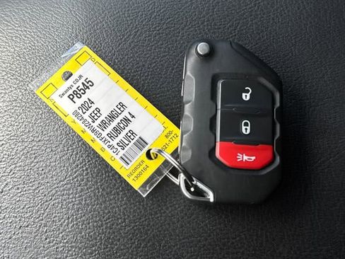 Used 2024 Jeep Wrangler Rubicon image 29