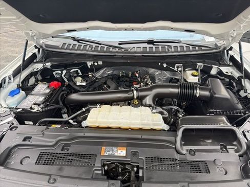 Used 2025 Ford Expedition Max Active AWD/4WD image 9