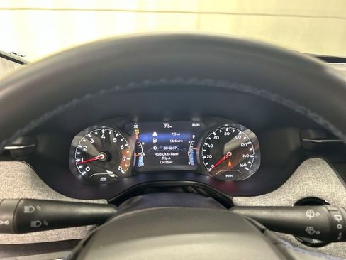 Used 2022 Jeep Compass Latitude w/ Sun and Sound Group AWD/4WD image 13