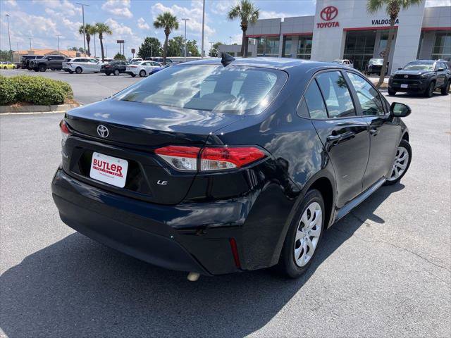 Certified 2025 Toyota Corolla LE FWD image 5