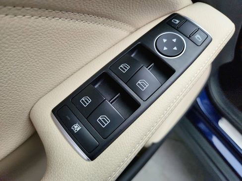 Used 2018 Mercedes-Benz GLA 250 4MATIC w/ Premium Package image 22