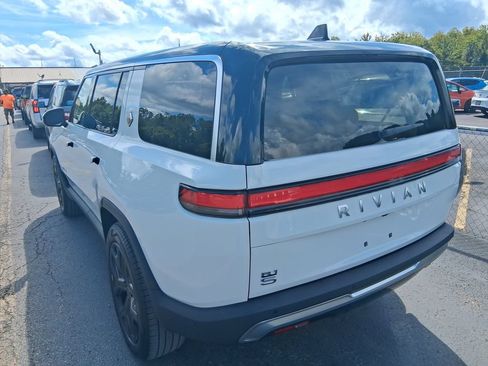 Used 2023 Rivian R1S Adventure AWD/4WD image 3