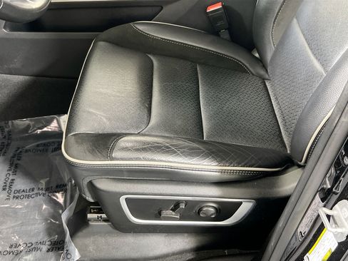 Used 2022 RAM 1500 Laramie image 19