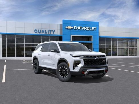 New 2026 Chevrolet Traverse Z71 w/ Driver Confidence Package AWD/4WD image 1