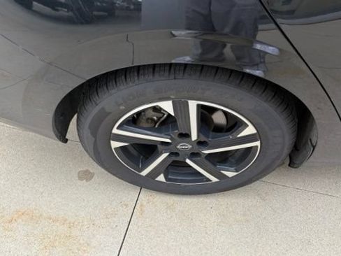 Used 2025 Nissan Sentra SV FWD image 10