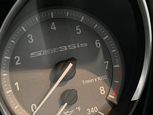 Used 2015 BMW Z4 sDrive35is image 50