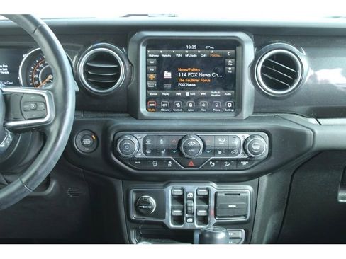 Used 2021 Jeep Wrangler Unlimited Sahara image 17