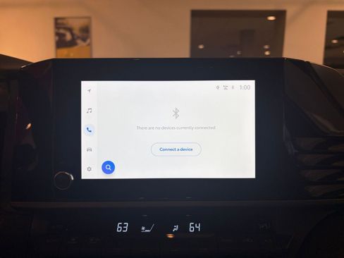 Used 2025 Toyota Camry LE image 21