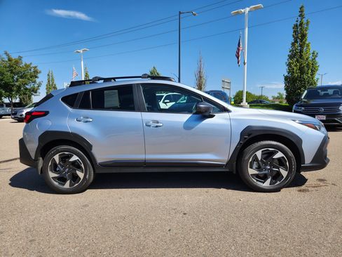 Used 2024 Subaru Crosstrek 2.5i Limited w/ Crosstrek Mirror Package AWD/4WD image 2