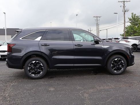 New 2026 Kia Sorento S AWD/4WD image 8