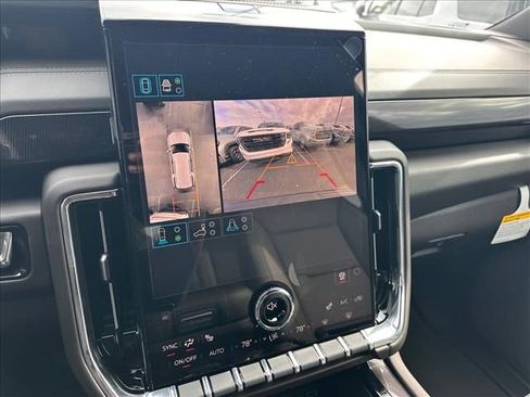 New 2026 GMC Yukon Elevation image 31