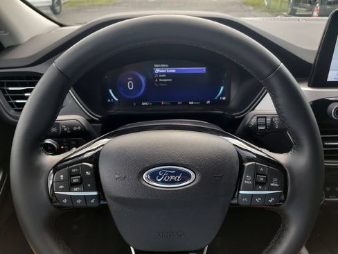 Certified 2022 Ford Escape SEL w/ Technology Package FWD image 28